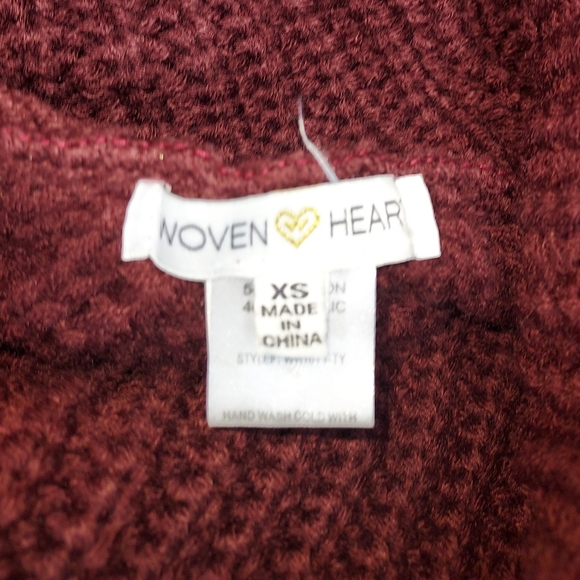 Woven Hearta Cropped Turtleneck Knit Sweater - Picture 3 of 6